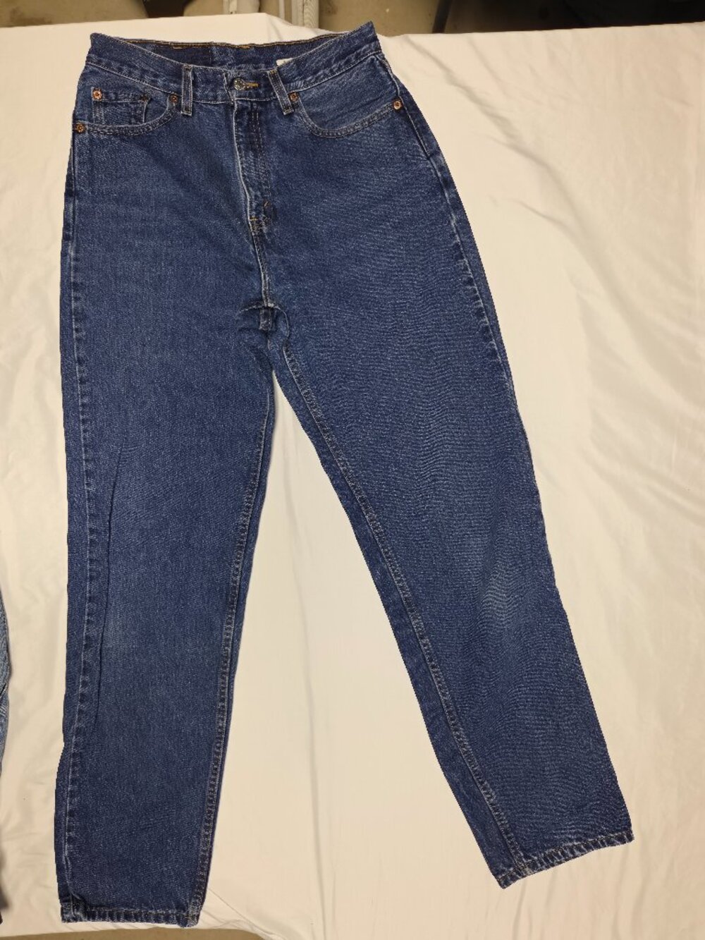 Vintage Levi's 560 Loose Fit Straight Leg Jeans Size 8 MIS L Made in USA